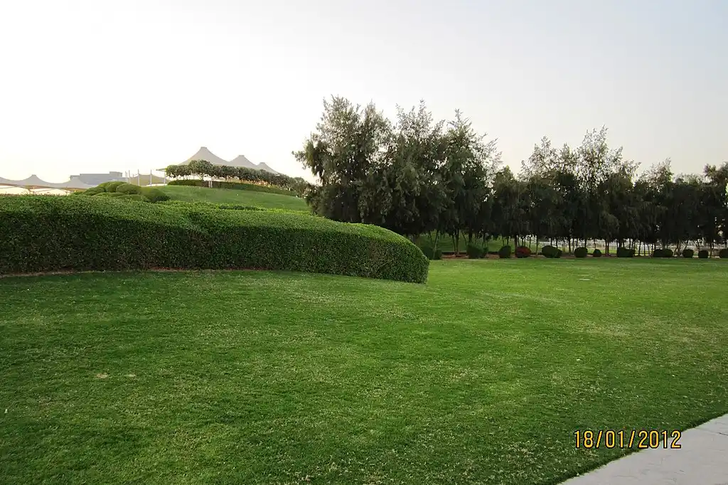 Umm Al Emarat Park